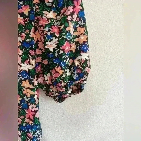 ASOS Floral Culottte Jumpsuit bubble sleeve, pockets, open back ties size 6 - Picture 7 of 8